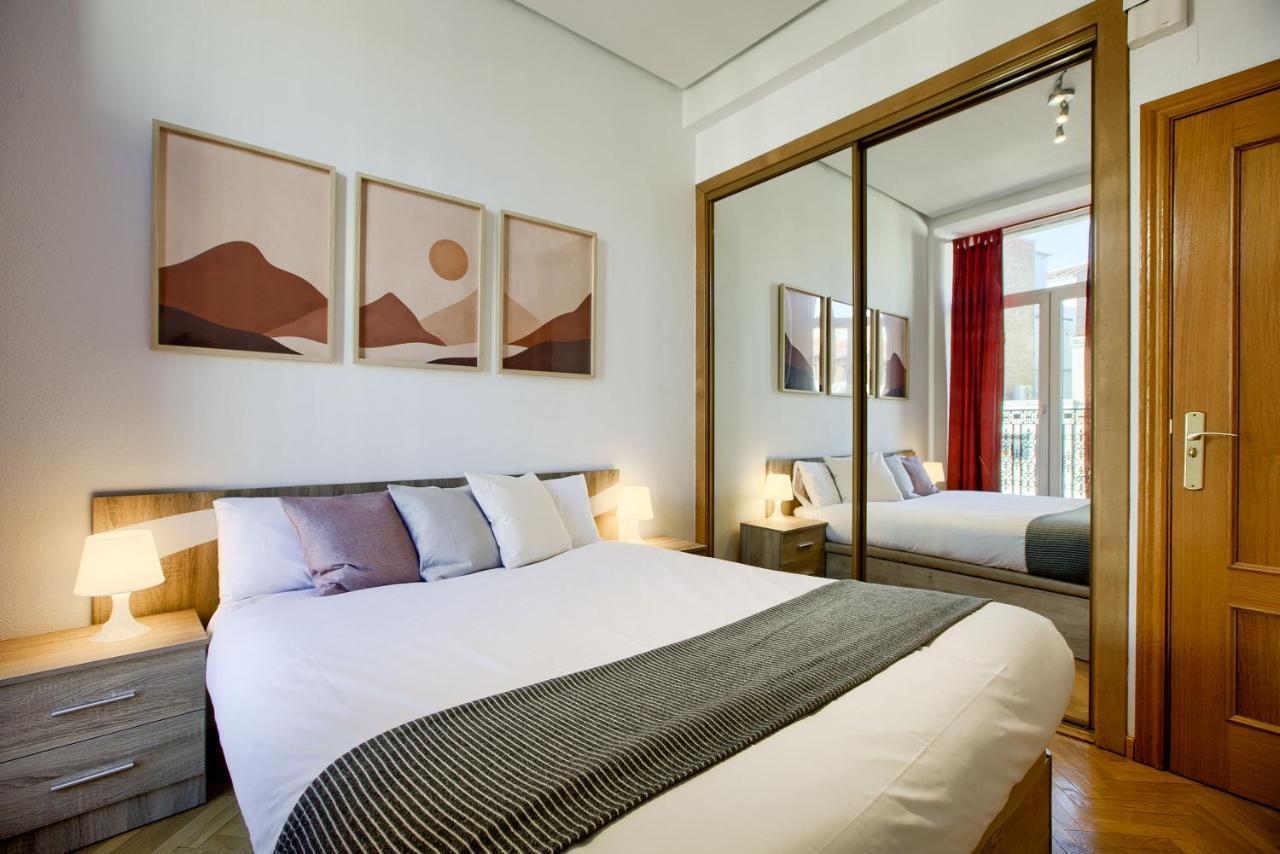 Charming Elegant Gran Via Apartment Madrid Luaran gambar