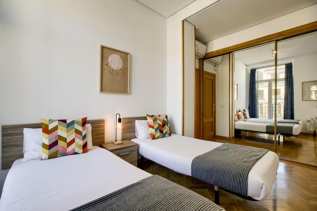 Charming Elegant Gran Via Apartment Madrid Luaran gambar